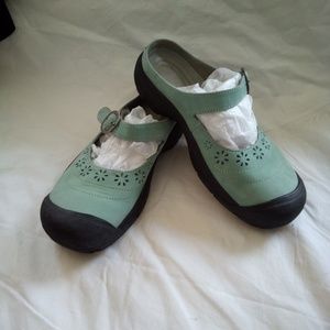 KEEN Calistoga Mary Jane Shoes - Size 6 (NWOT)